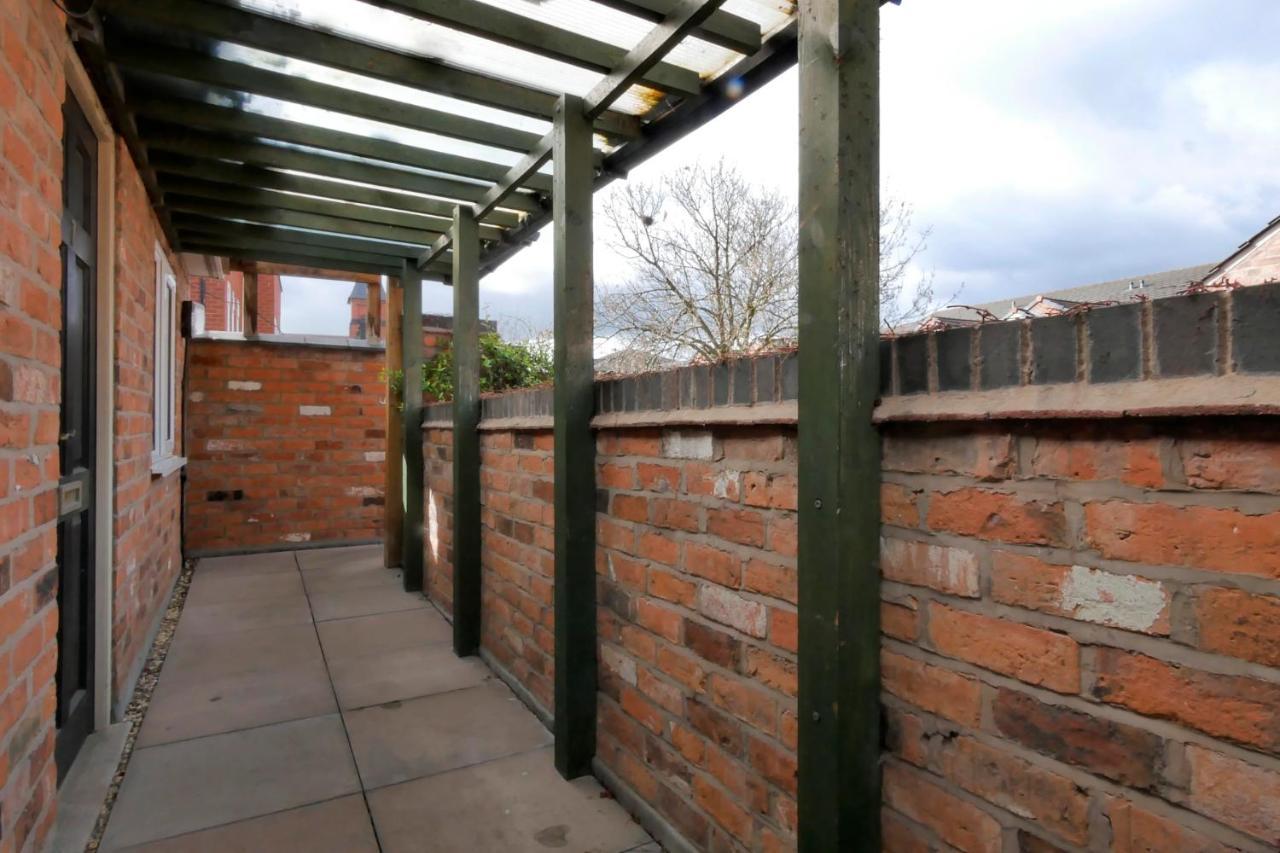 Crewe Short Lets 6 Victoria Court, Crewe Appartement Buitenkant foto