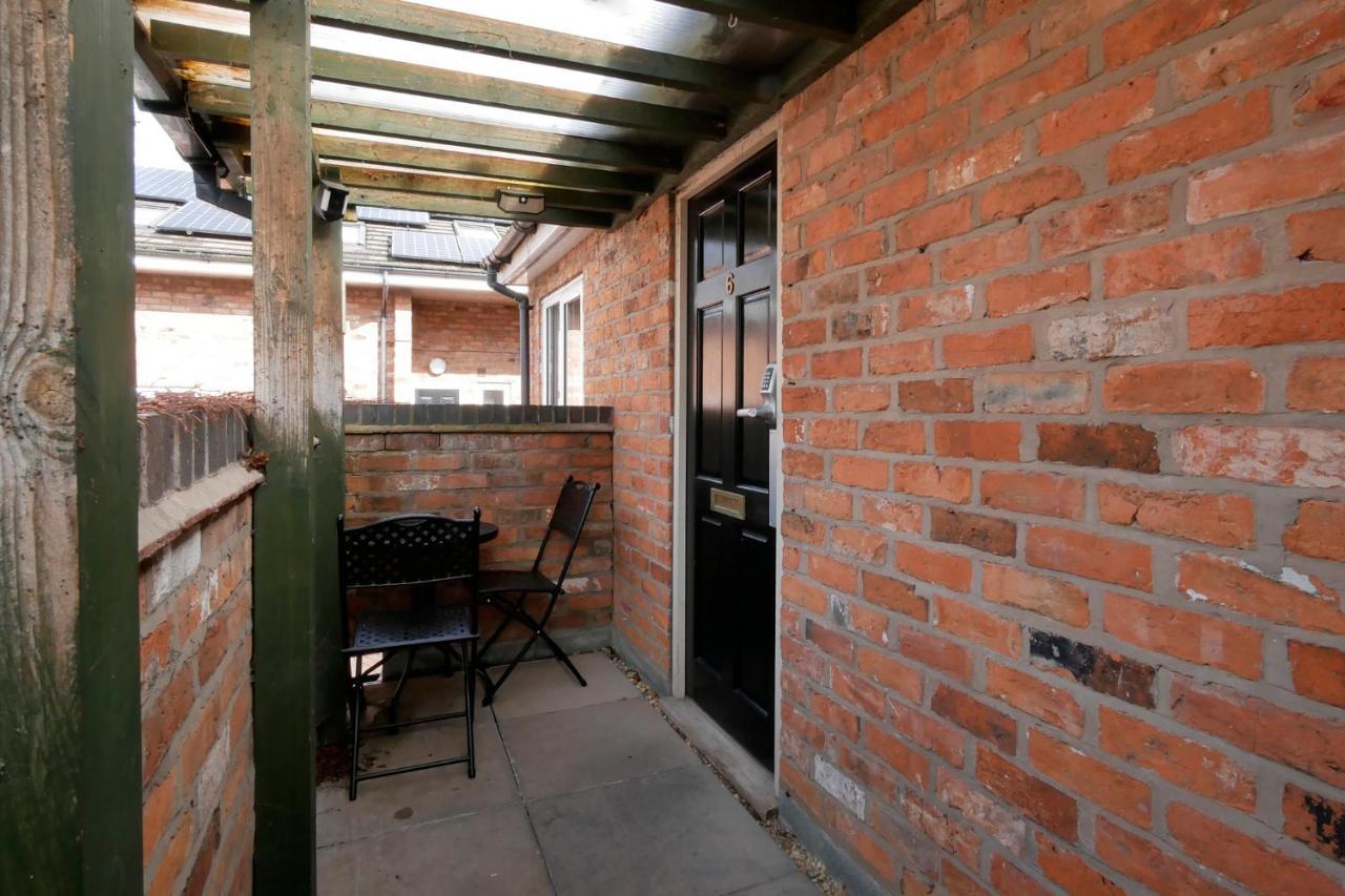 Crewe Short Lets 6 Victoria Court, Crewe Appartement Buitenkant foto